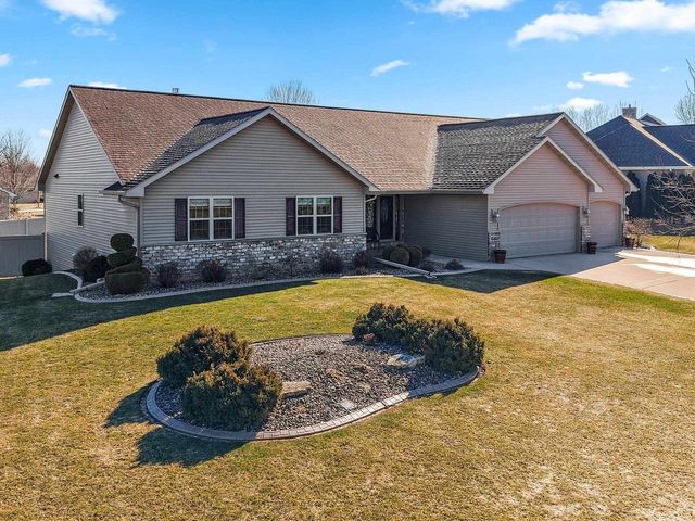 1979 KETTLE CREEK DRIVE, De Pere, WI 54115