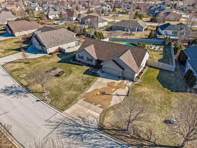 1979 KETTLE CREEK DRIVE, De Pere, WI 54115