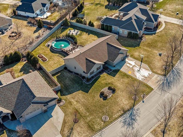 1979 KETTLE CREEK DRIVE, De Pere, WI 54115