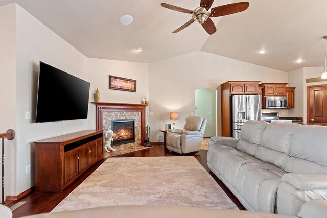 1979 KETTLE CREEK DRIVE, De Pere, WI 54115