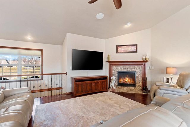 1979 KETTLE CREEK DRIVE, De Pere, WI 54115
