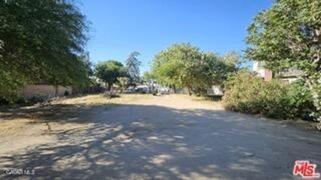 5042 W Avenue L12, Lancaster, CA 93536