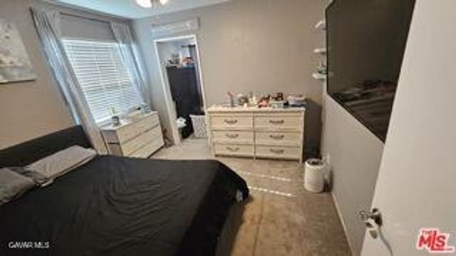 5042 W Avenue L12, Lancaster, CA 93536