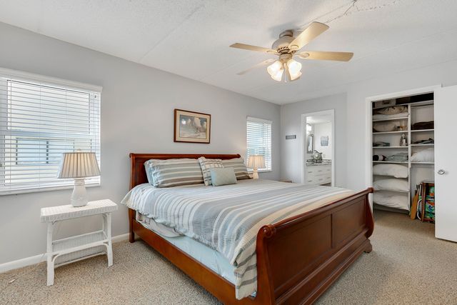 411 1ST Street S 204, Jacksonville Beach, FL 32250
