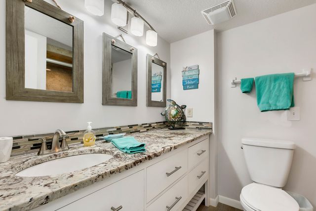 411 1ST Street S 204, Jacksonville Beach, FL 32250