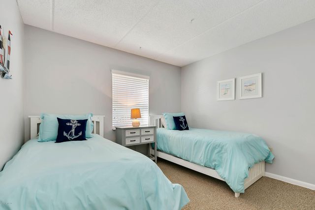 411 1ST Street S 204, Jacksonville Beach, FL 32250