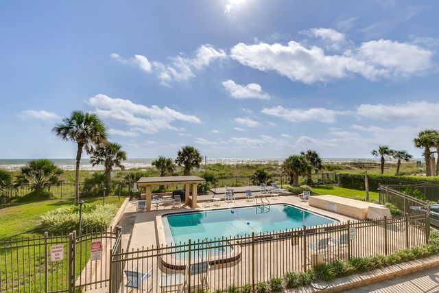 411 1ST Street S 204, Jacksonville Beach, FL 32250