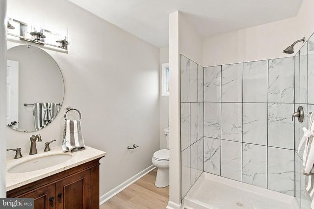 369 TUSCARORA AVE, Barnegat, NJ 08005