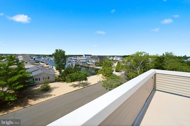 369 TUSCARORA AVE, Barnegat, NJ 08005