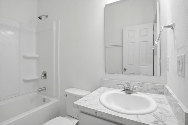 1134 AUGUSTUS DRIVE, Davenport, FL 33896
