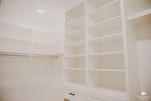 2523 Sawmill Road, Junction City, KS 66441