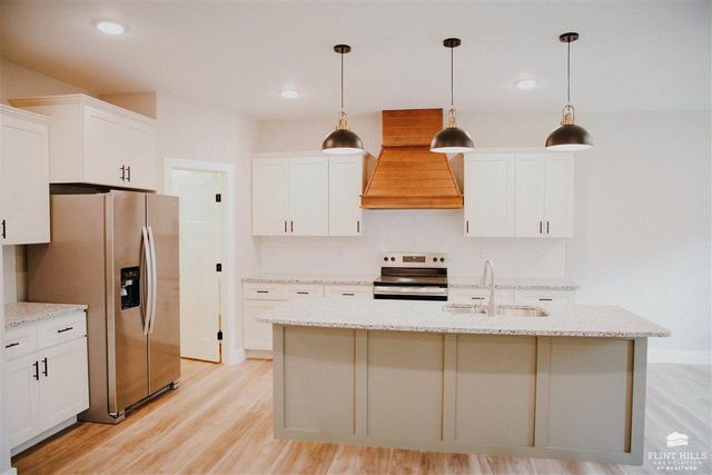 2523 Sawmill Road, Junction City, KS 66441