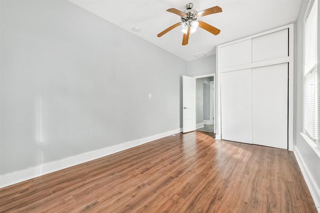 2005 37th Street, Galveston, TX 77550