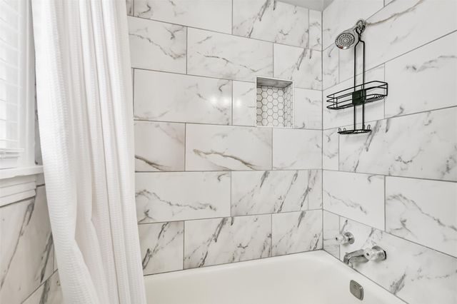 2005 37th Street, Galveston, TX 77550