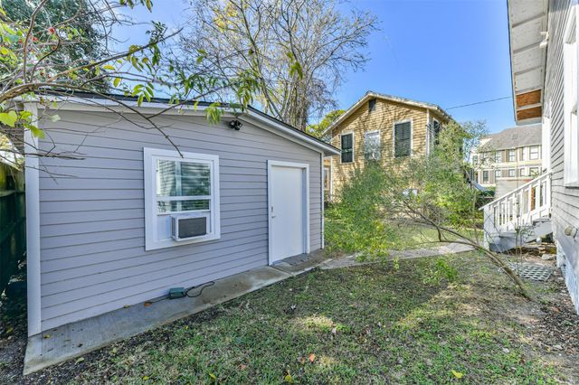 2005 37th Street, Galveston, TX 77550