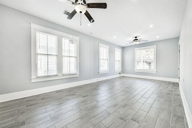 2005 37th Street, Galveston, TX 77550