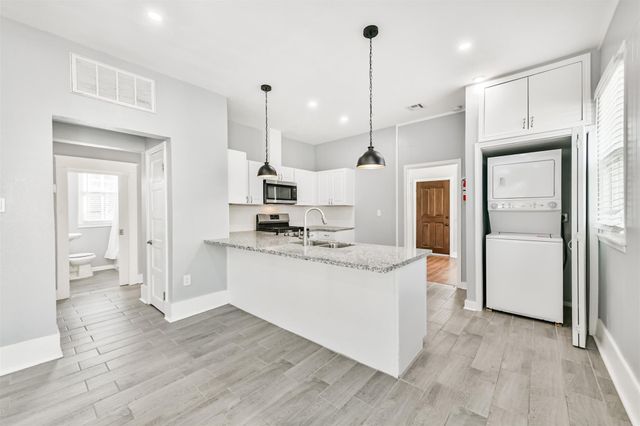 2005 37th Street, Galveston, TX 77550