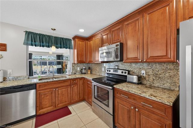 1314 Shelby PKWY, Cape Coral, FL 33904