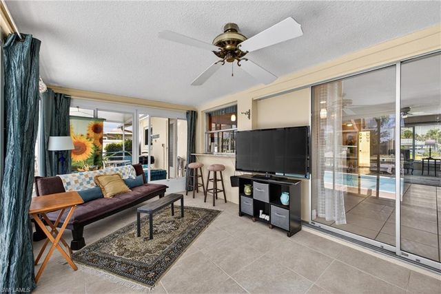 1314 Shelby PKWY, Cape Coral, FL 33904