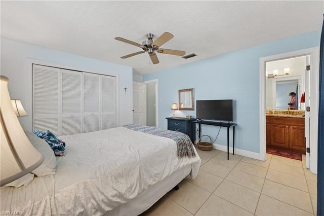 1314 Shelby PKWY, Cape Coral, FL 33904