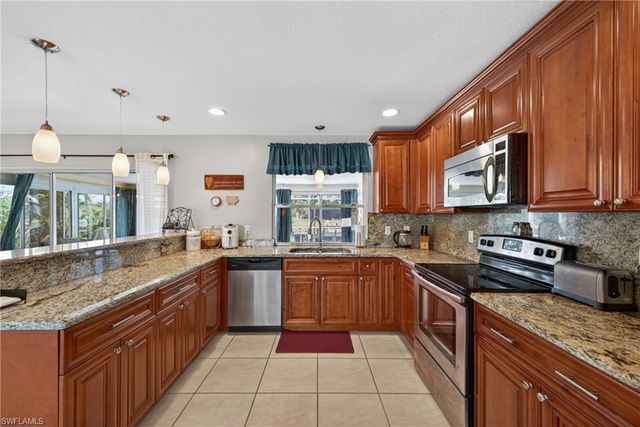 1314 Shelby PKWY, Cape Coral, FL 33904