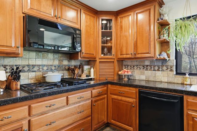 1600 Hidden Cir, Shingle Springs, CA 95682