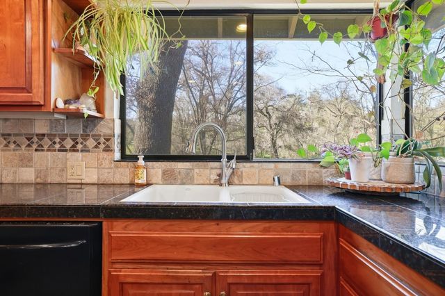 1600 Hidden Cir, Shingle Springs, CA 95682