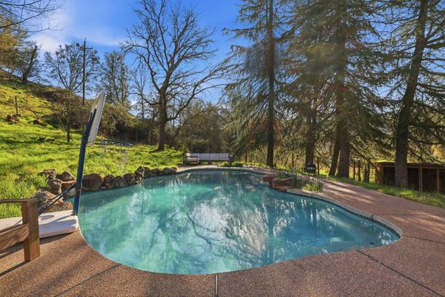 1600 Hidden Cir, Shingle Springs, CA 95682