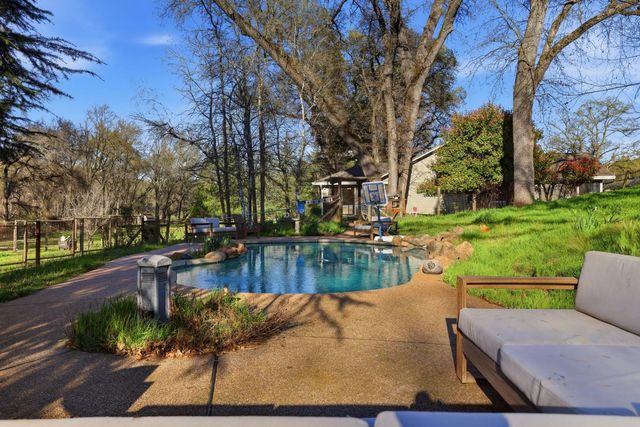 1600 Hidden Cir, Shingle Springs, CA 95682