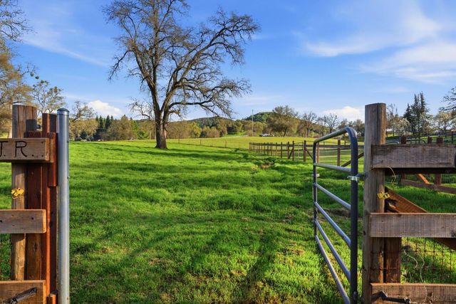 1600 Hidden Cir, Shingle Springs, CA 95682