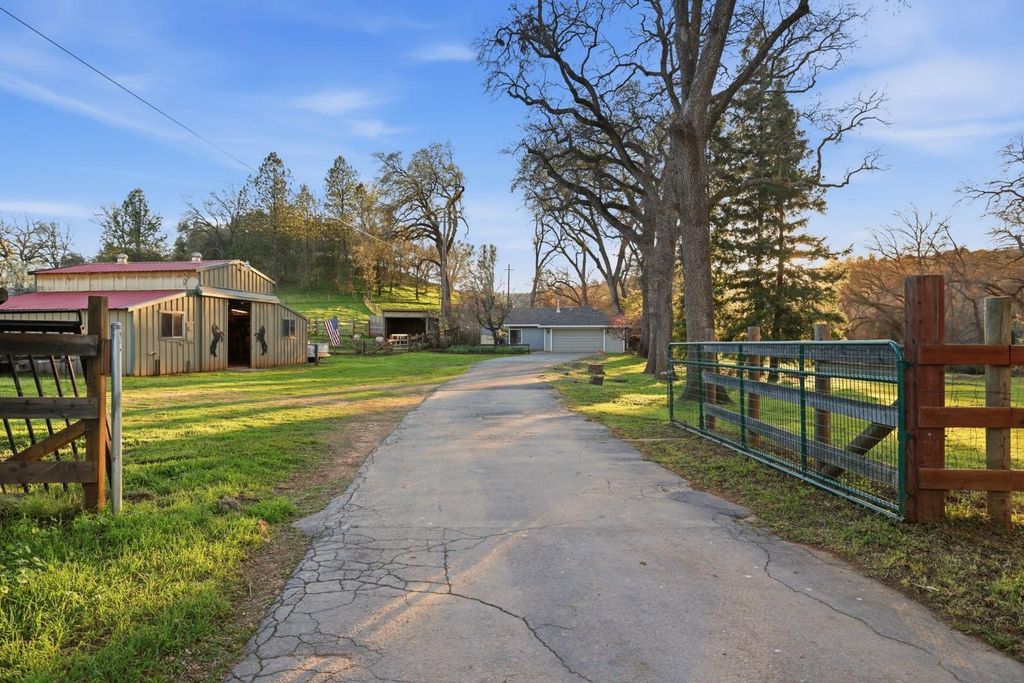 1600 Hidden Cir, Shingle Springs, CA 95682