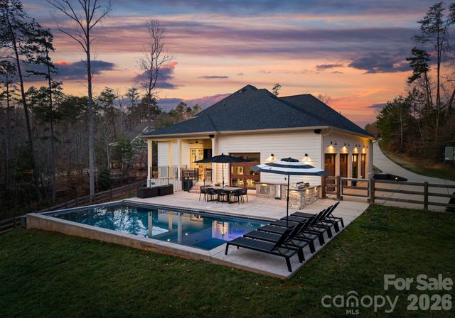 3107 James Plantation Drive, Denver, NC 28037