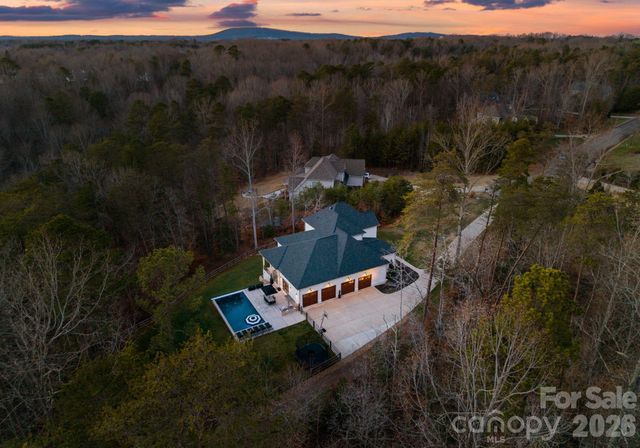 3107 James Plantation Drive, Denver, NC 28037