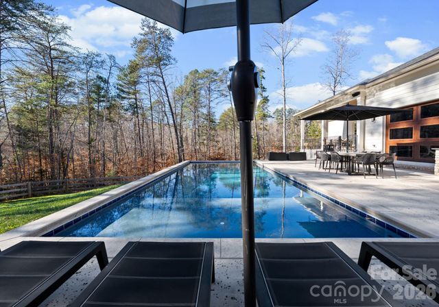 3107 James Plantation Drive, Denver, NC 28037