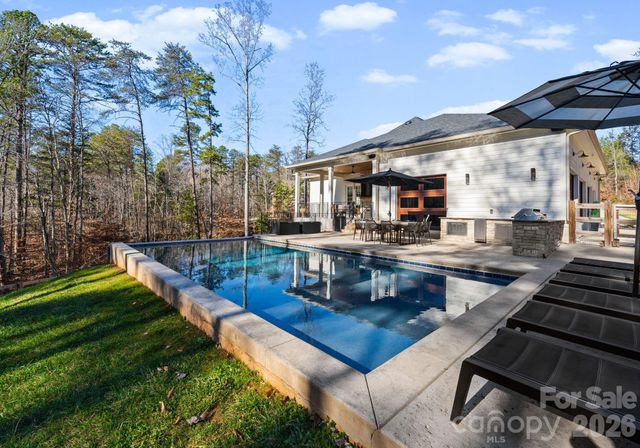 3107 James Plantation Drive, Denver, NC 28037