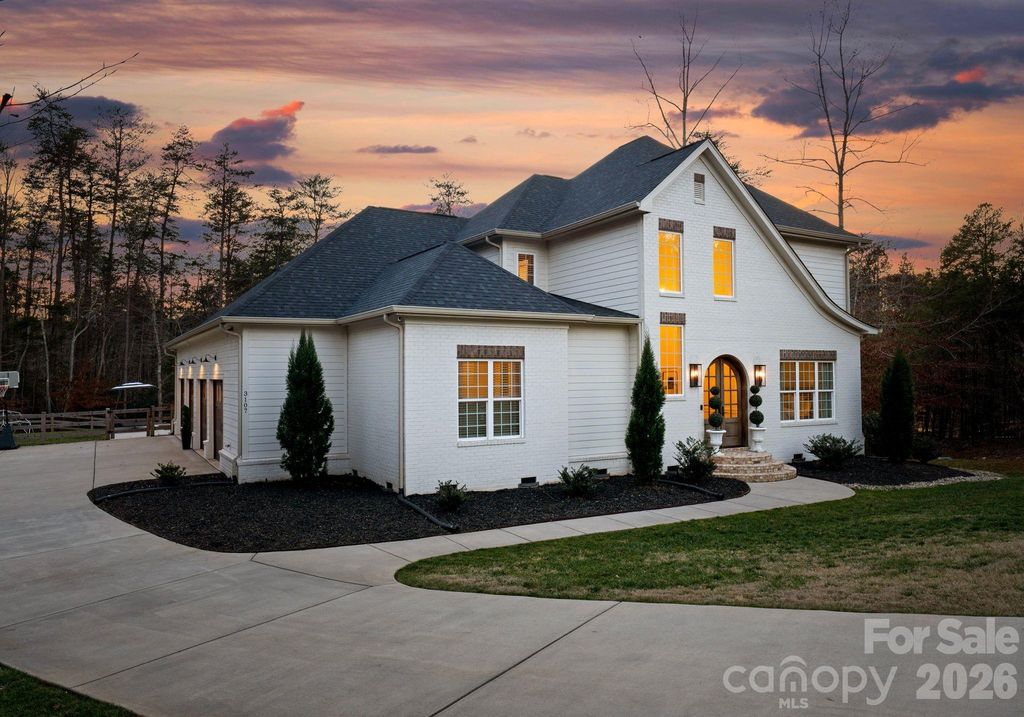 3107 James Plantation Drive, Denver, NC 28037