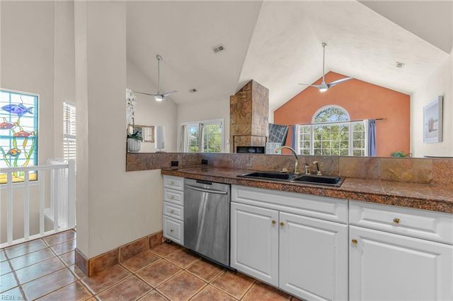 3224 Lynnhaven DR, Virginia Beach, VA 23451