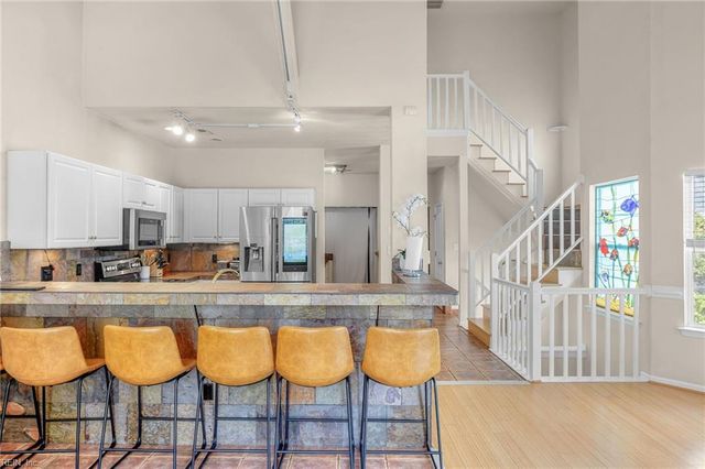 3224 Lynnhaven DR, Virginia Beach, VA 23451