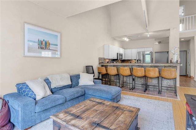 3224 Lynnhaven DR, Virginia Beach, VA 23451