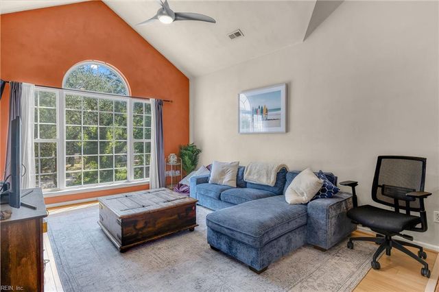 3224 Lynnhaven DR, Virginia Beach, VA 23451