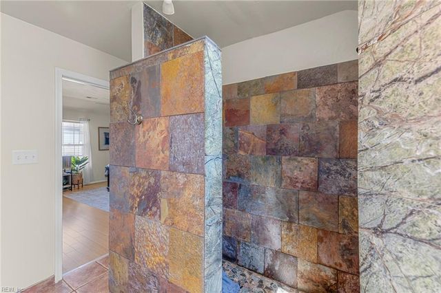 3224 Lynnhaven DR, Virginia Beach, VA 23451
