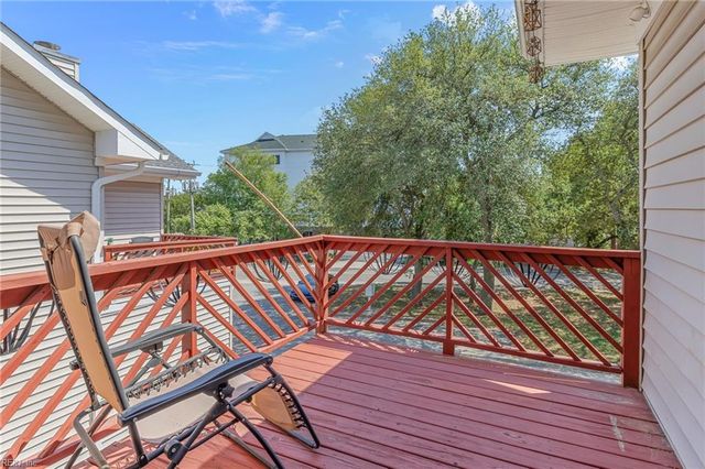 3224 Lynnhaven DR, Virginia Beach, VA 23451