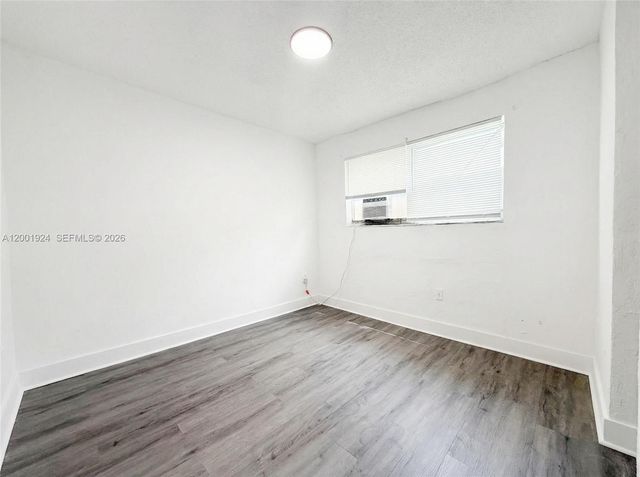 220 NW 11th Ter 3, Miami, FL 33136