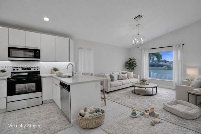 18034 SW 20th St, Miramar, FL 33029