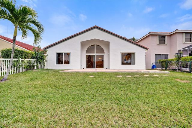 18034 SW 20th St, Miramar, FL 33029