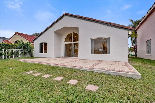 18034 SW 20th St, Miramar, FL 33029