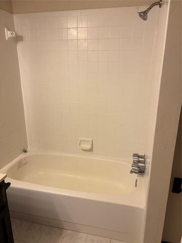 11407 Springhollow Road 407, Oklahoma City, OK 73120