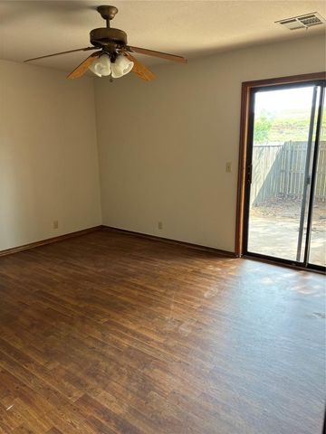 11407 Springhollow Road 407, Oklahoma City, OK 73120