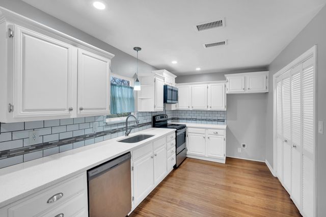 103 Olive Street, Waxahachie, TX 75165