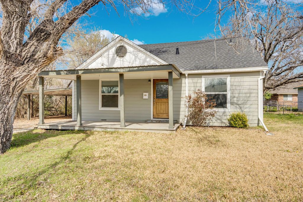 103 Olive Street, Waxahachie, TX 75165